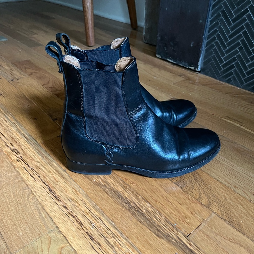 Frye Melissa Chelsea Boot sz 7